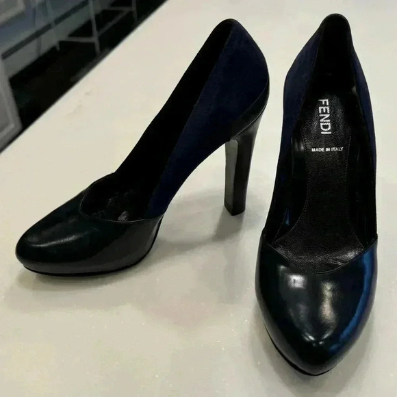 Fendi leather and suede midnight navy pumps/ heels excellent! Sz EU 36 U… - Picture 10 of 12